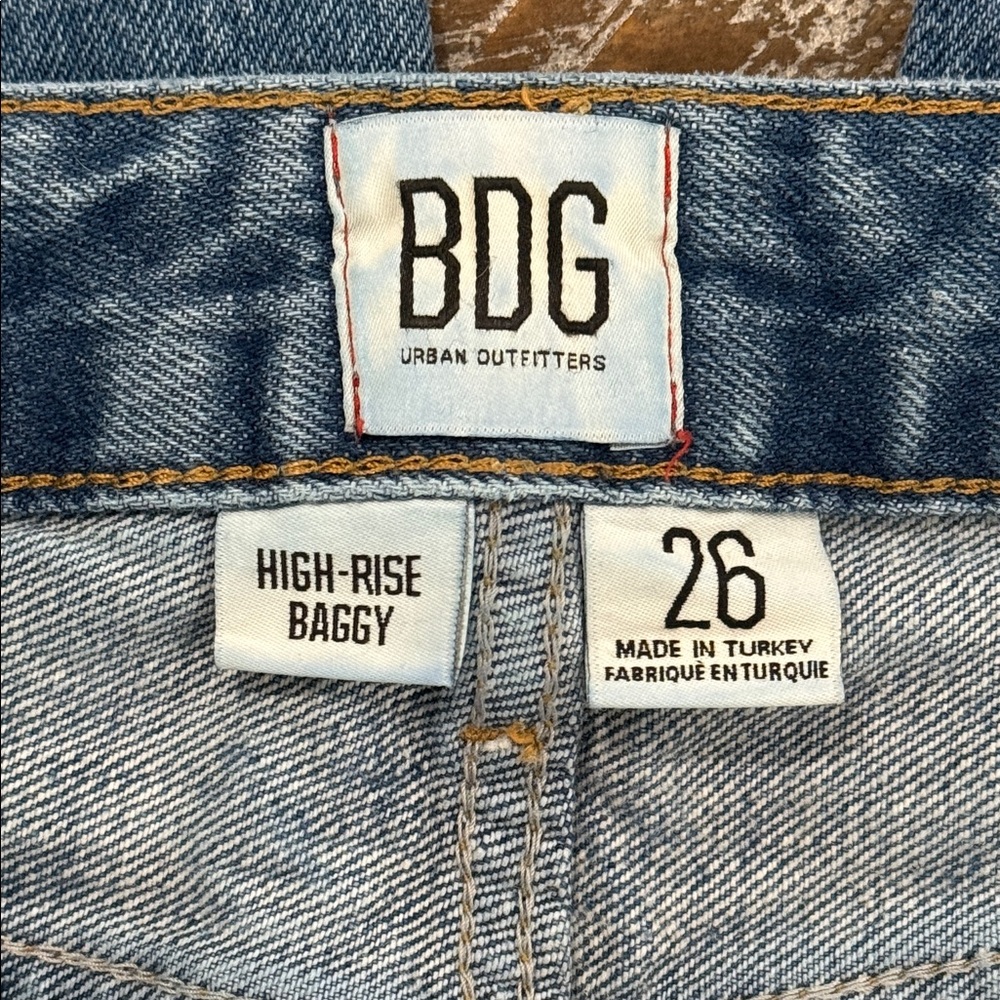 BDG Urban Outfitters High Rise Baggy Jeans Size 26 Medium Wash
